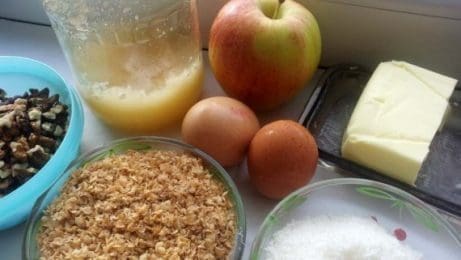 suroviny na rýchly jablkový koláč
